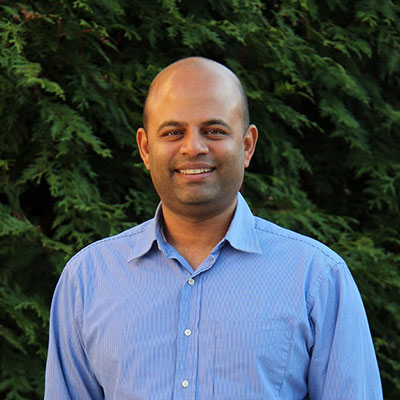 Dr. Ravi Srinivasan headshot