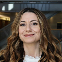 Nune Hovhannisyan Headshot