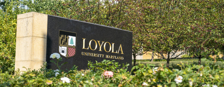 An outdoor Loyola University Maryland sign