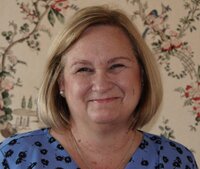 Rebecca Lange-Thernes headshot