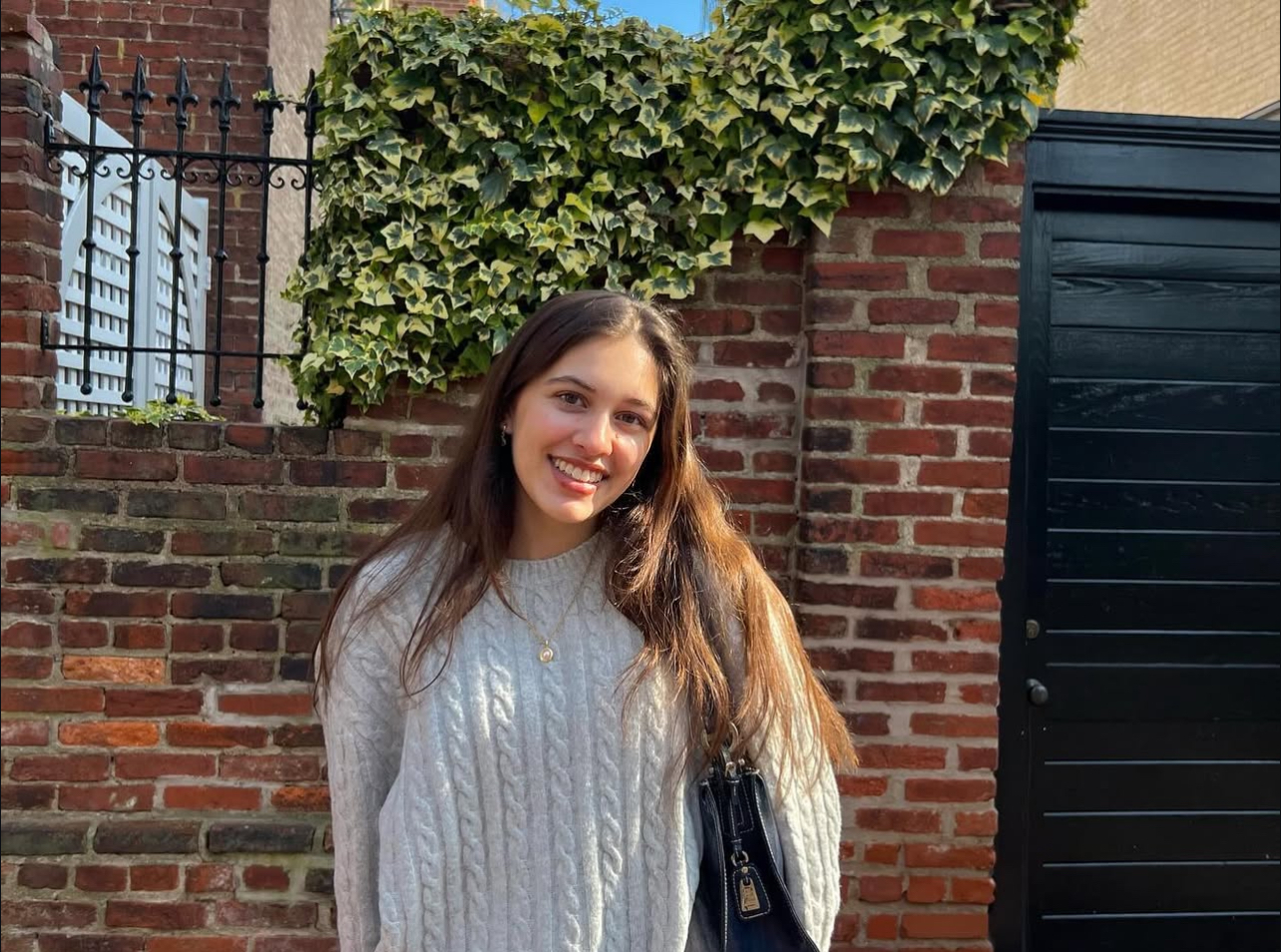 Photo of student (Zaira Rahman)